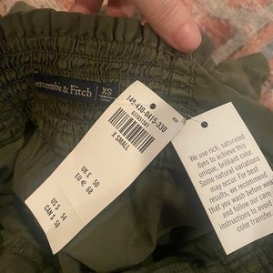 Green high waisted linen